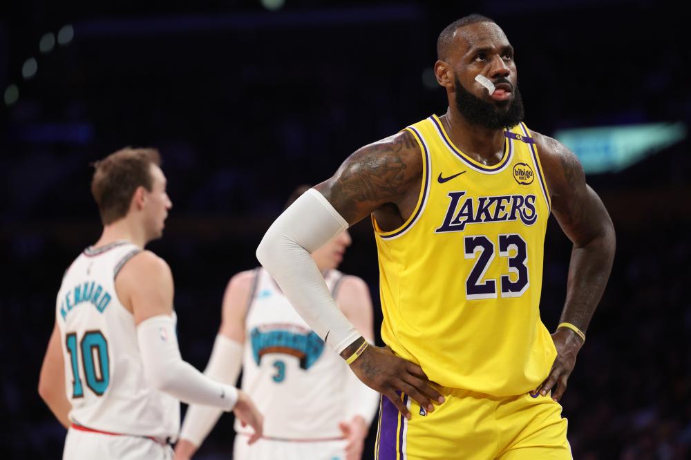 充满变数的 充满变数的