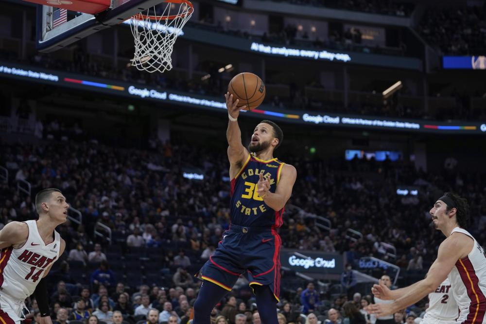 詹姆斯与追 詹姆斯与追